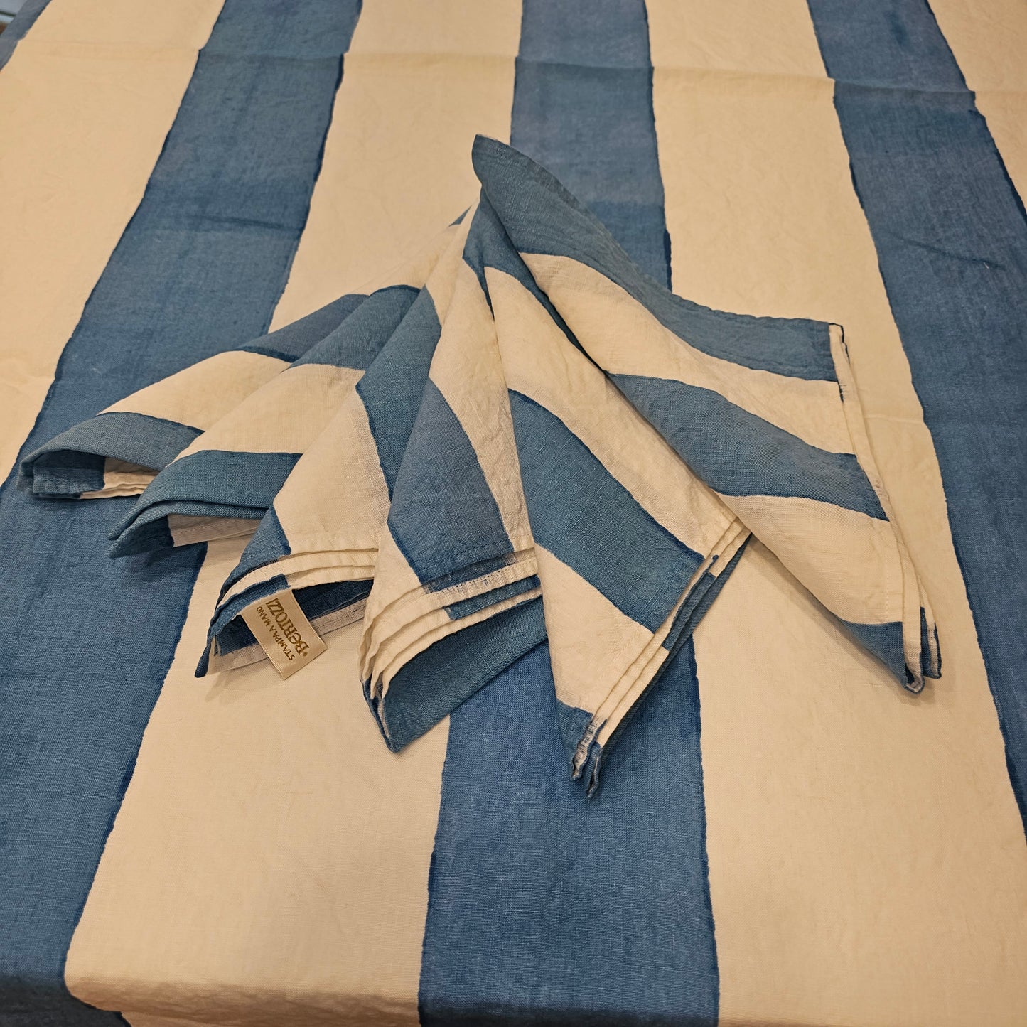 L'heure bleue red linen tablecloth