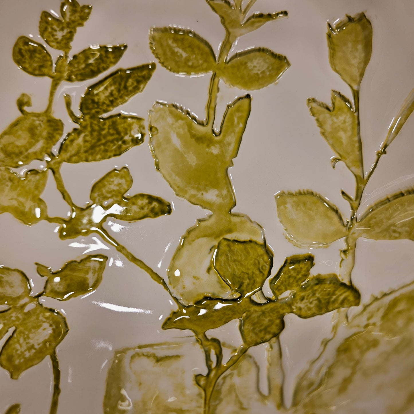 Table center bowl in Porcelain Stripe Collection