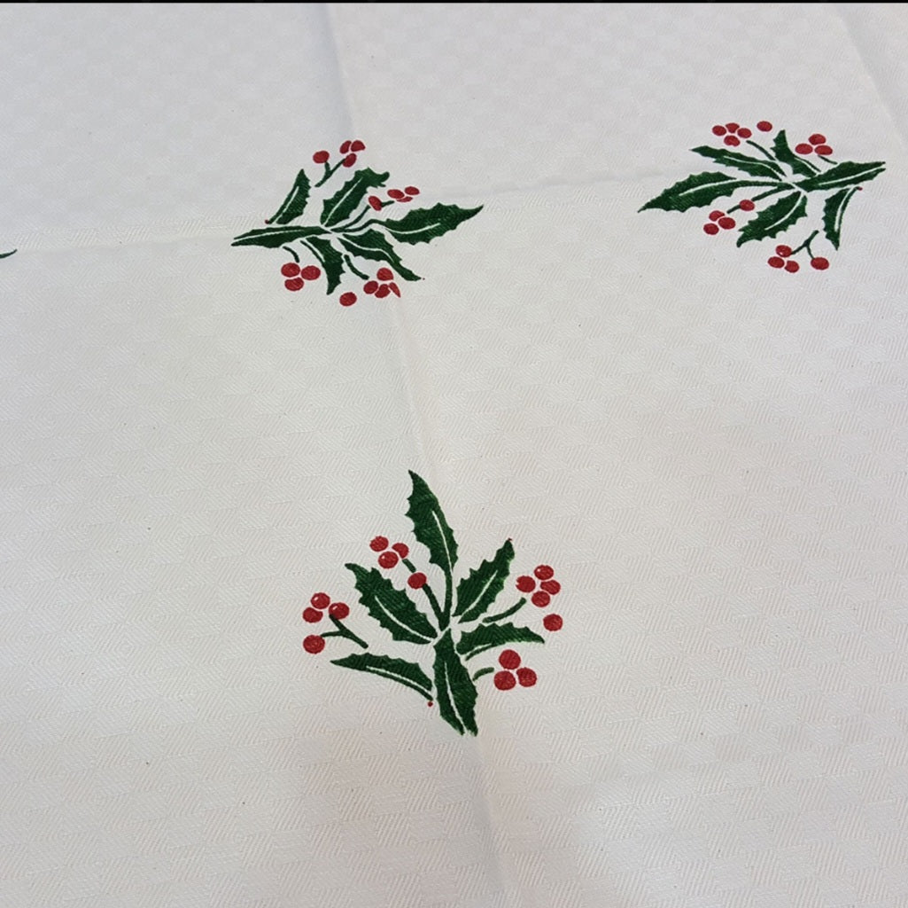 Table cover in Christmas linen blend Candles and Holly