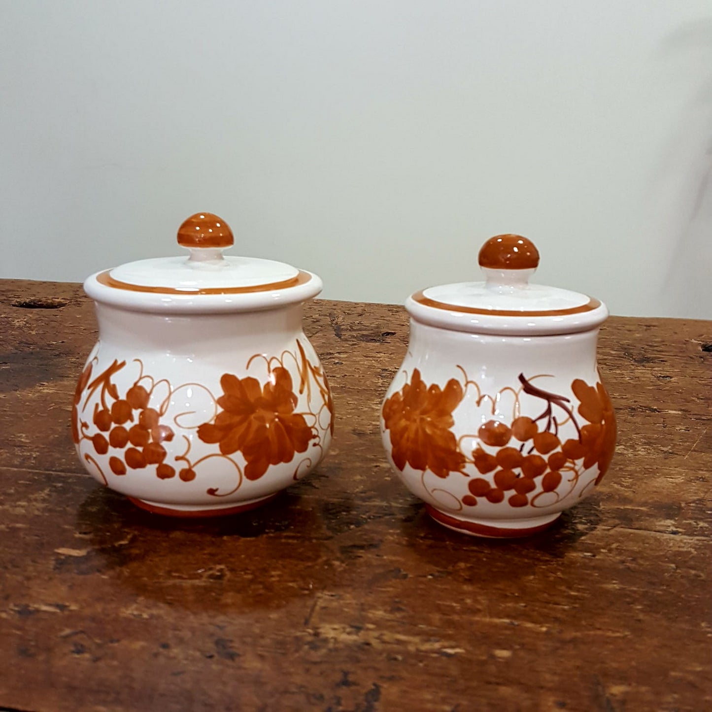 Ceramic sugar bowl with Romagna decoration