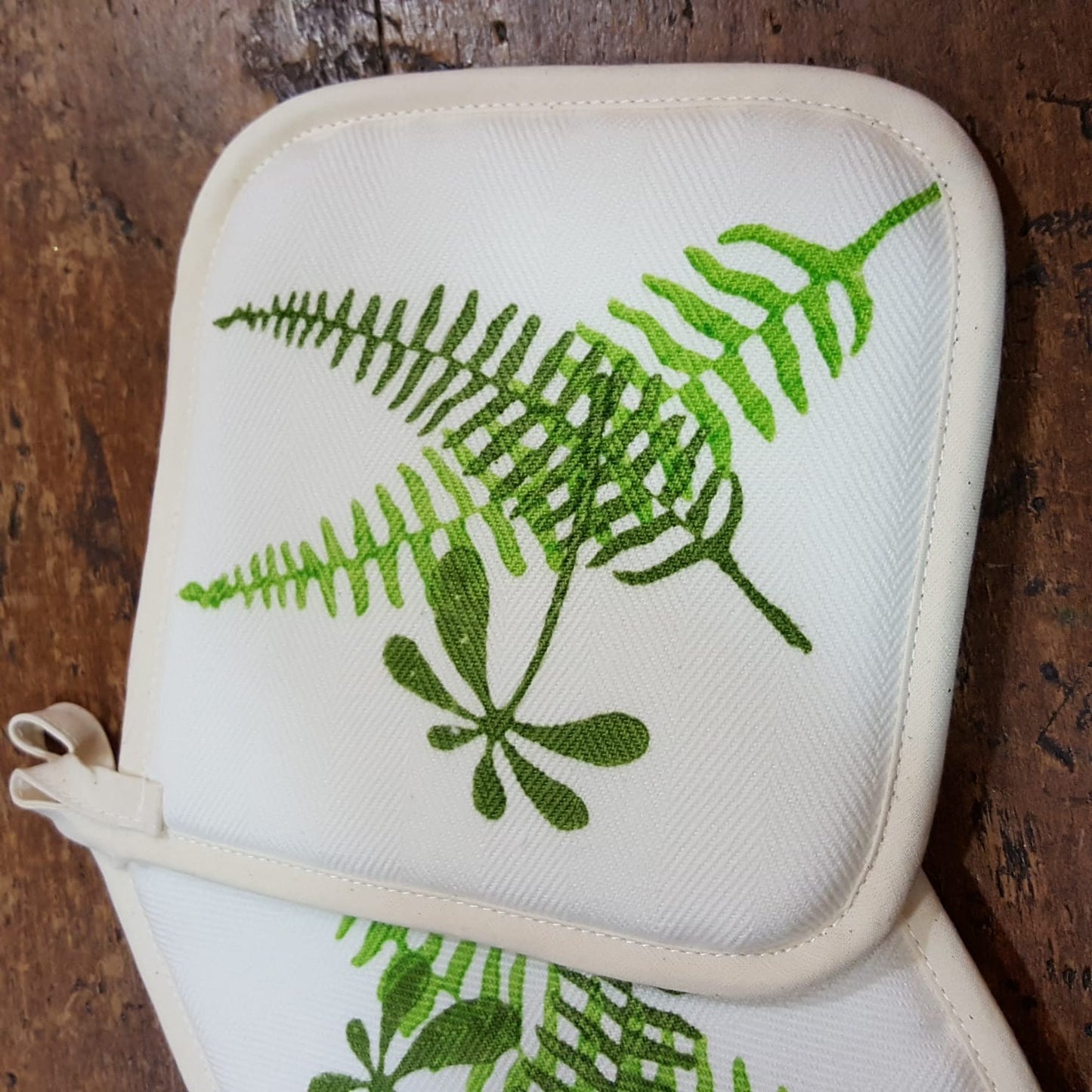 Fern print kitchen pot holders