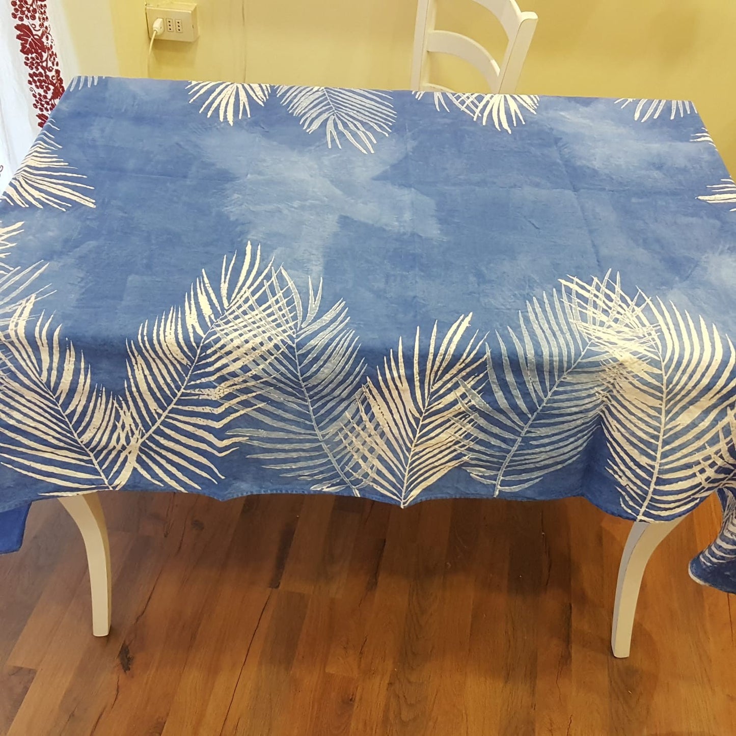 Blue Palma crumpled linen tablecloth