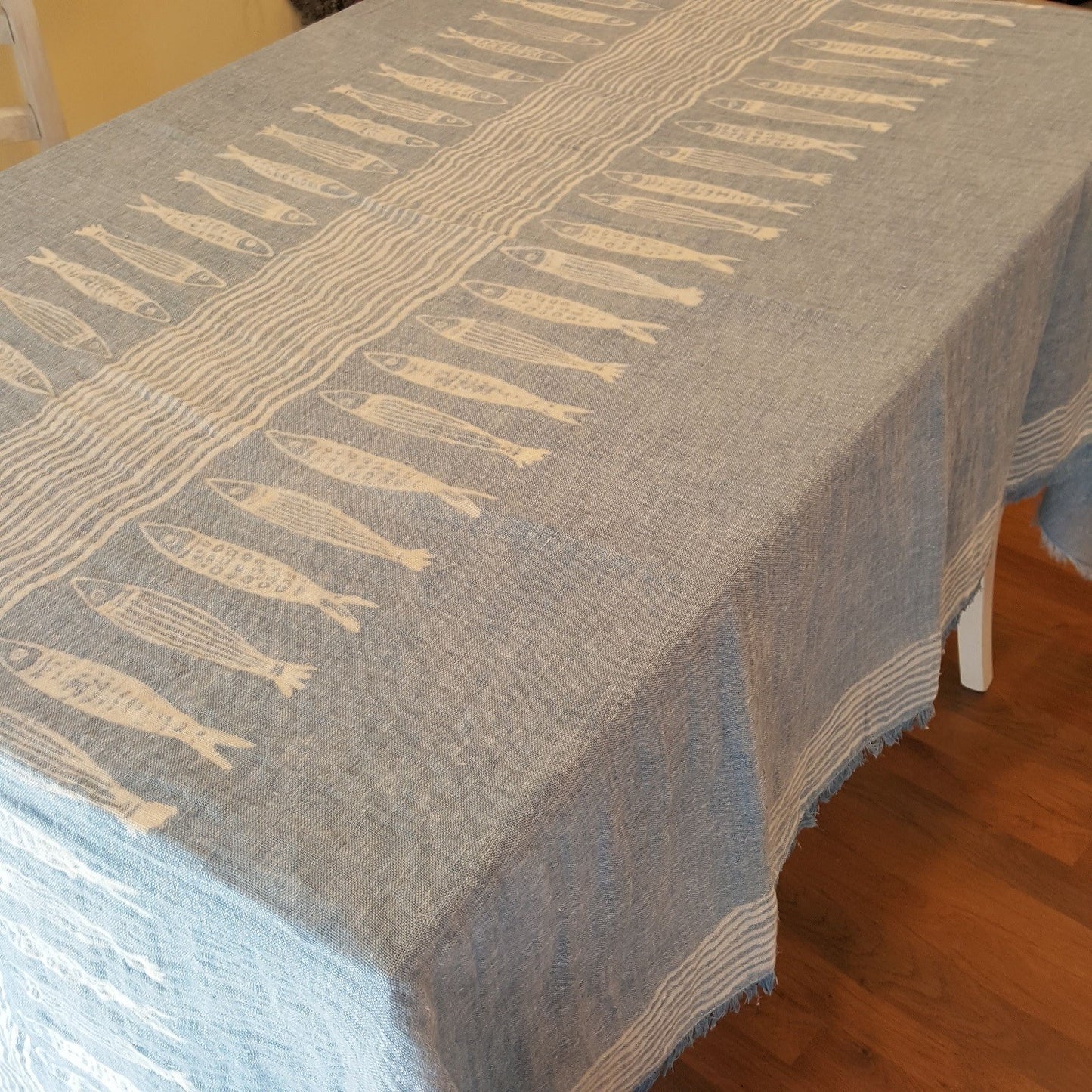 Fringed linen tablecloth Panarea Onda Riserva Collection