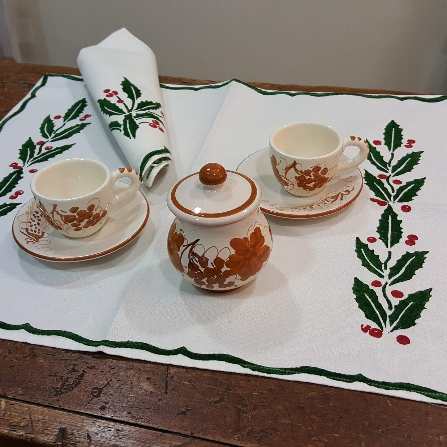 Placemat Holly, Pine Cones or Bows and Hearts