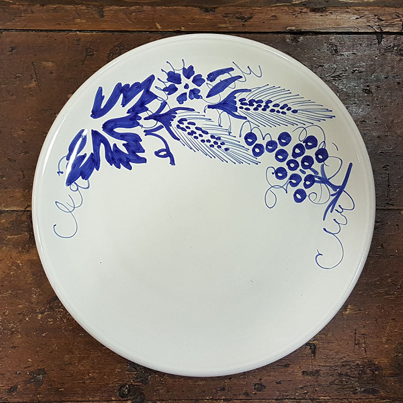 Ceramic flat plates with Romagna decoration