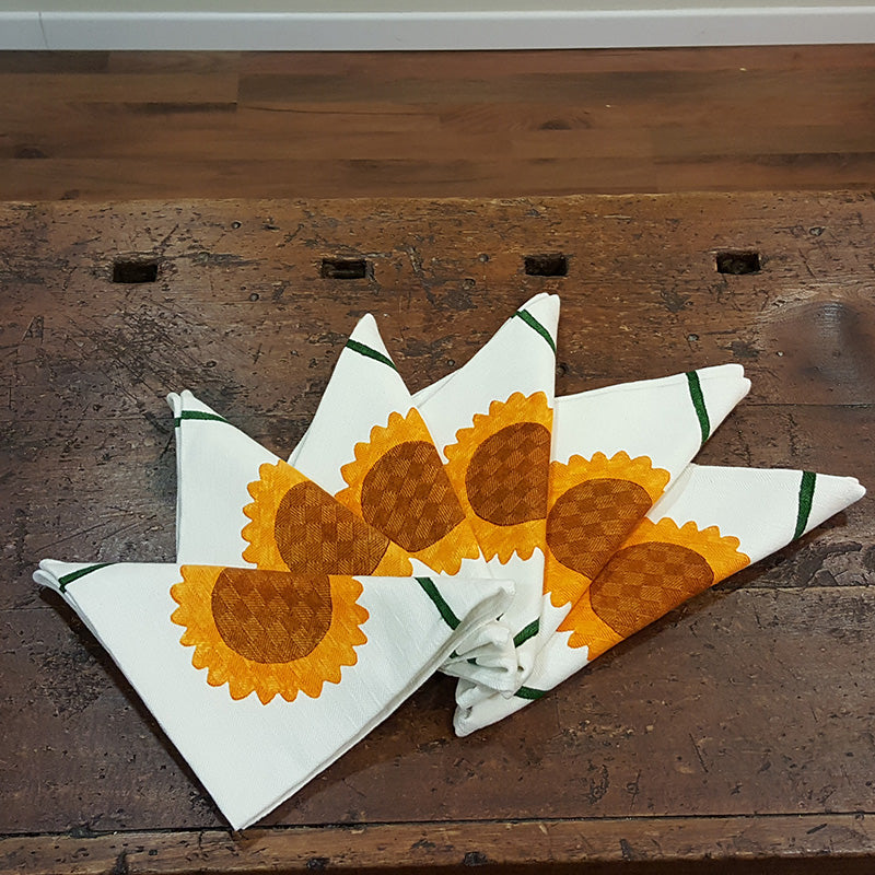 Cotton and linen napkins with sunflower decoration