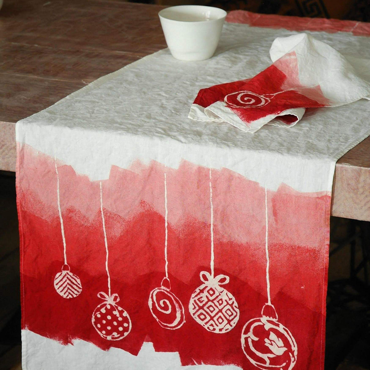 Christmas table runner from the Natalia Bertozzi collection