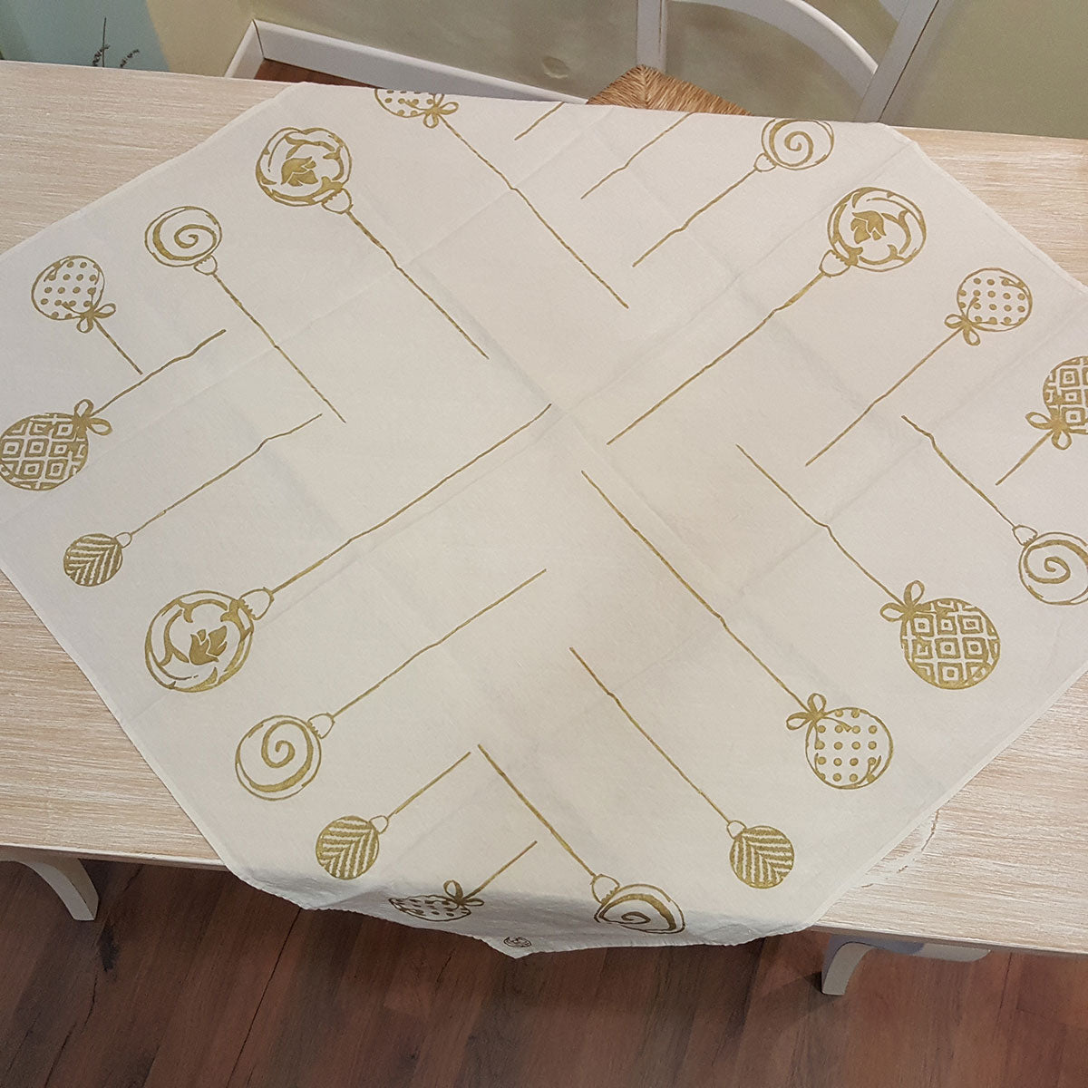 Placemat / table cover Christmas gold decoration