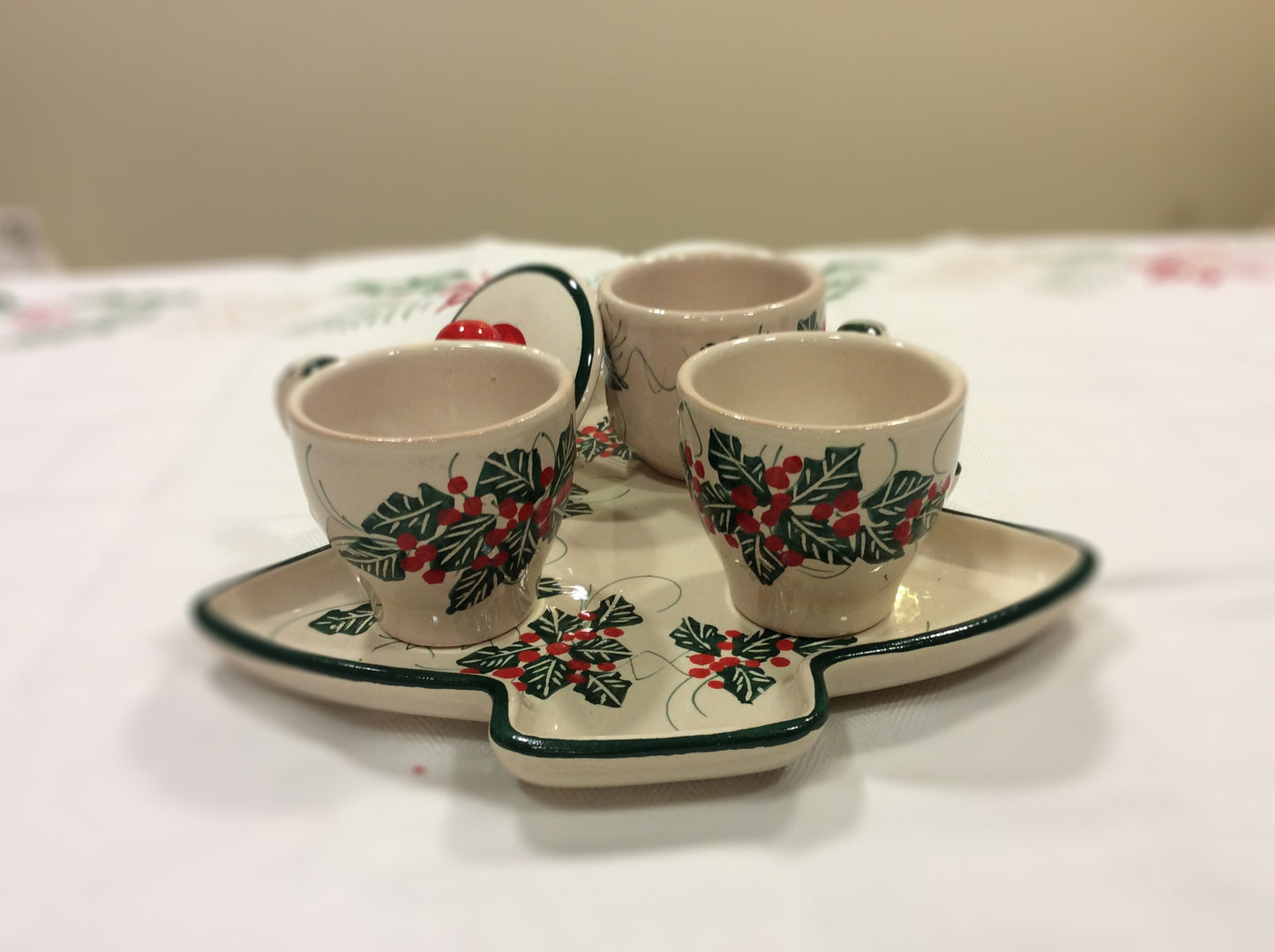 Christmas holly ceramic tray and cups