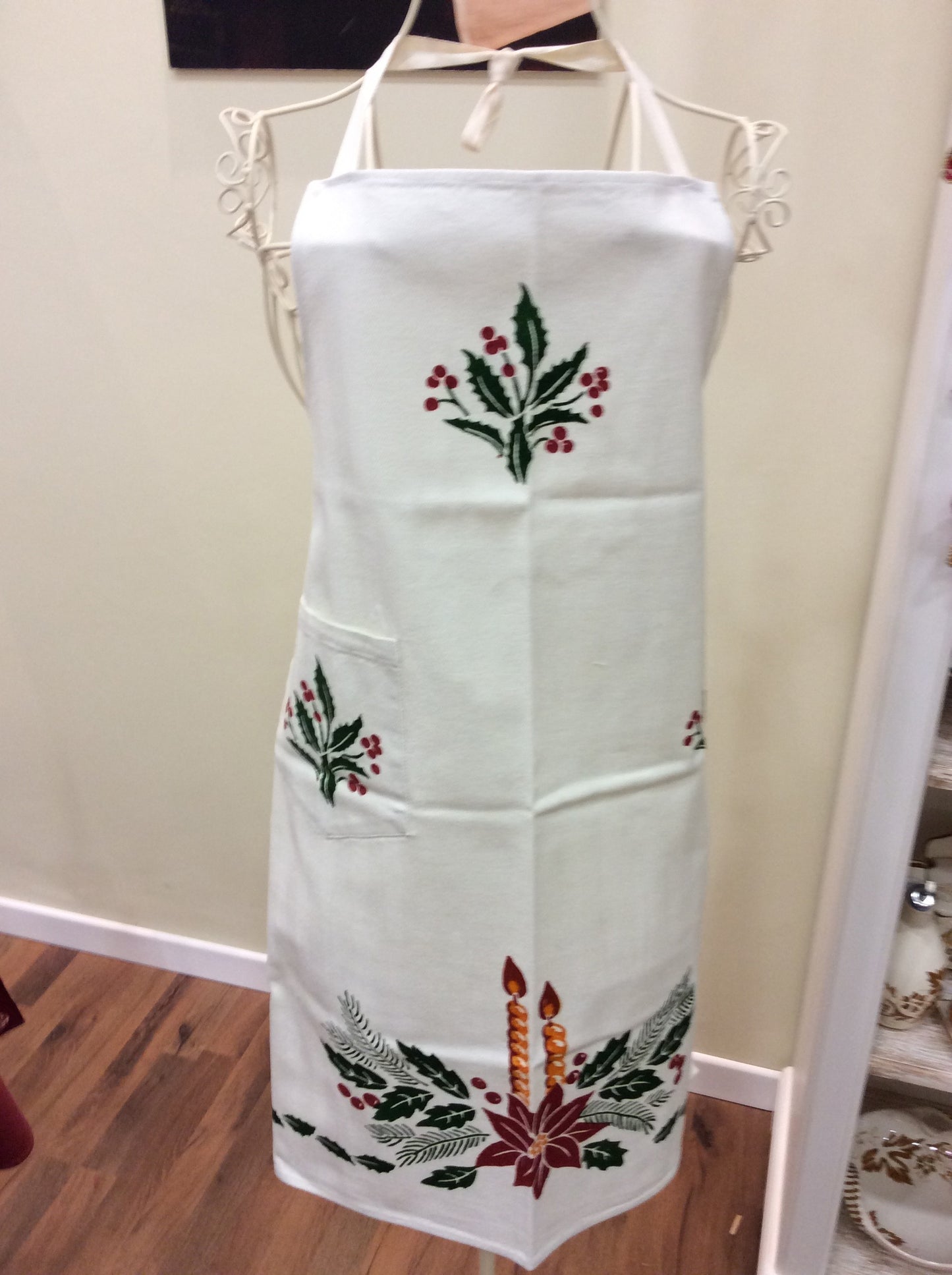 Kitchen apron with candle and holly print