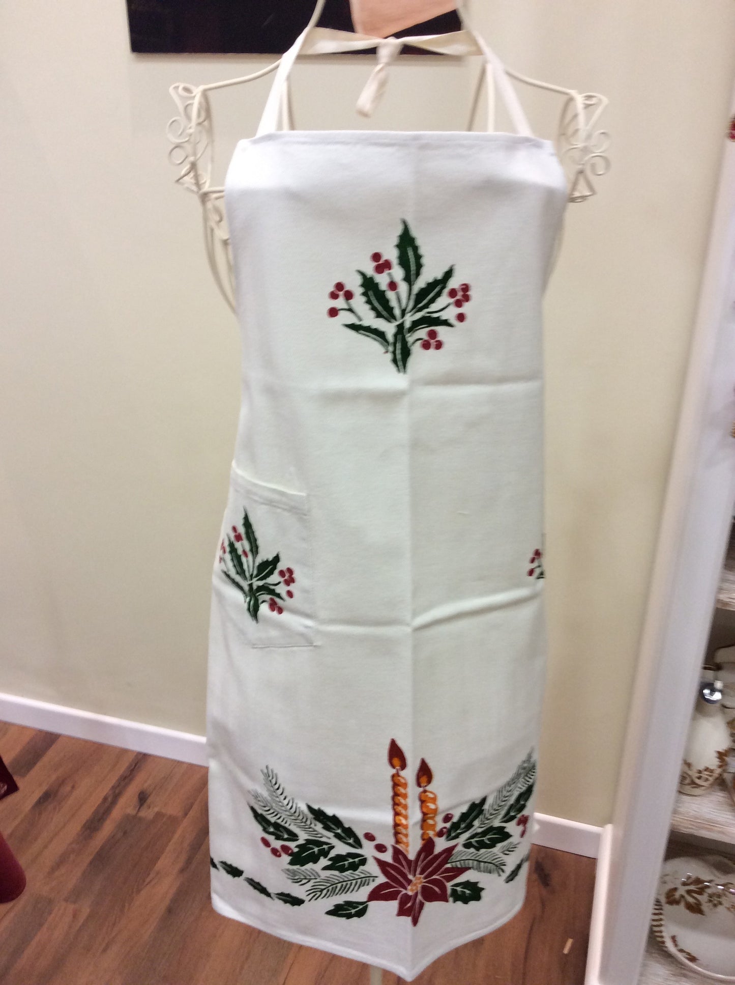 Kitchen apron with candle and holly print