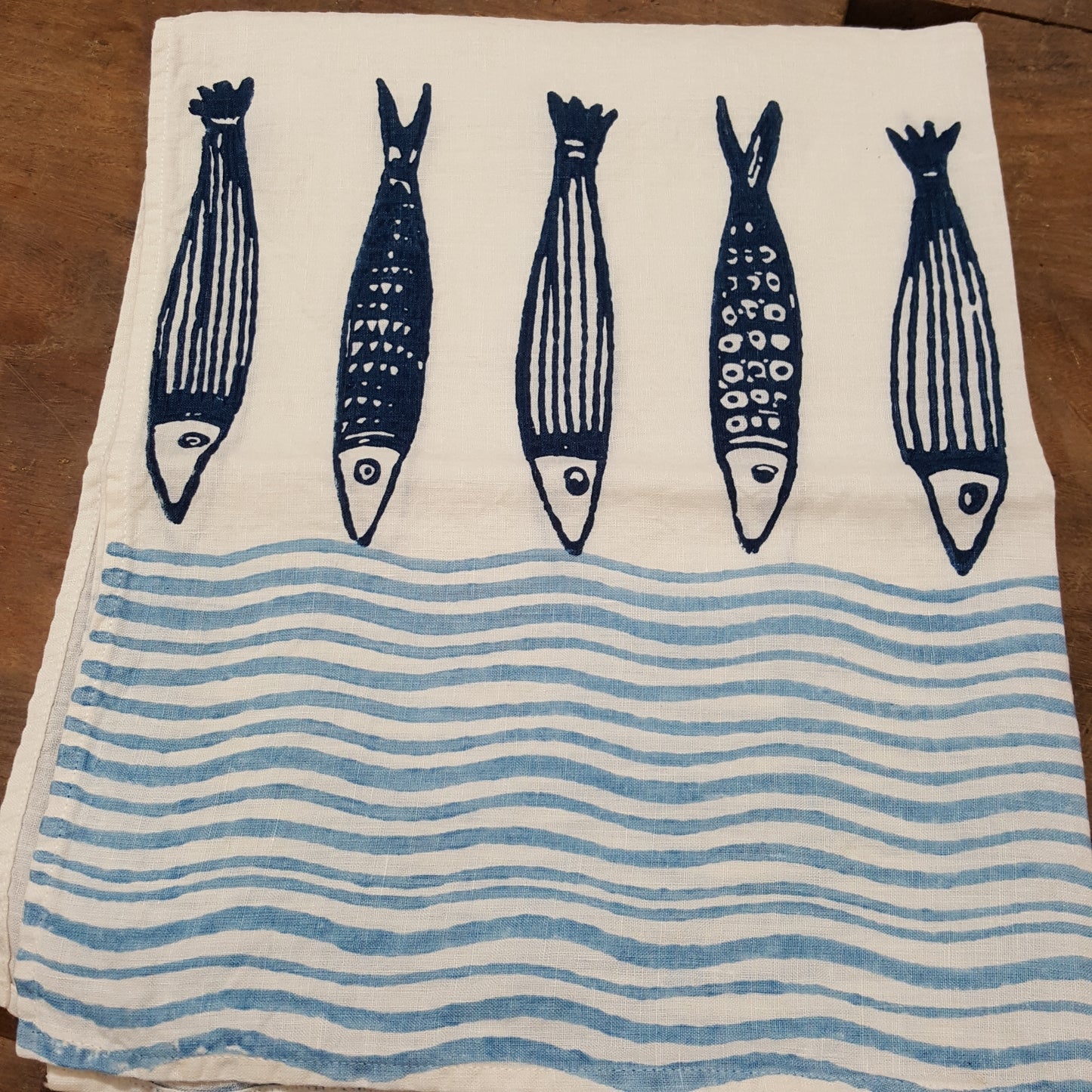 Tea towel with forks print in crumpled effect natural linen