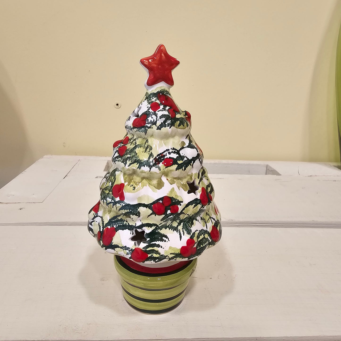 Mini Christmas tree in hand-decorated ceramic