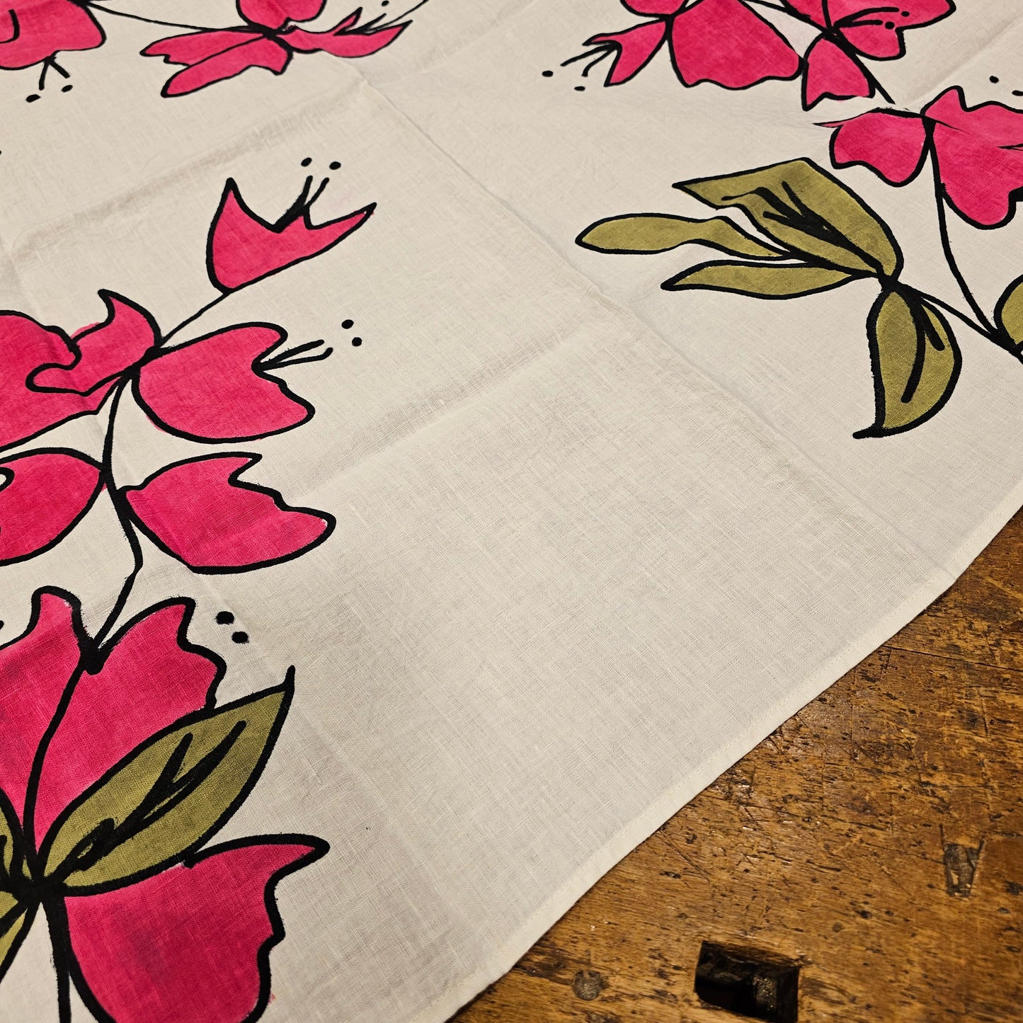 Copritavolo in puro lino Collezione Bouganville