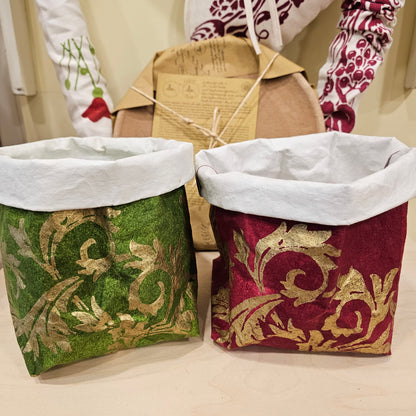 Bread basket or object holder in washable paper from the Acanto collection