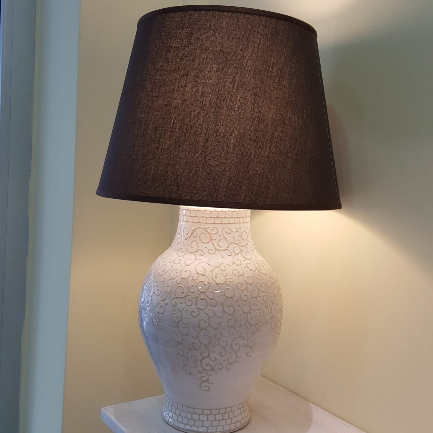 Ceramic lamp with embroidery design