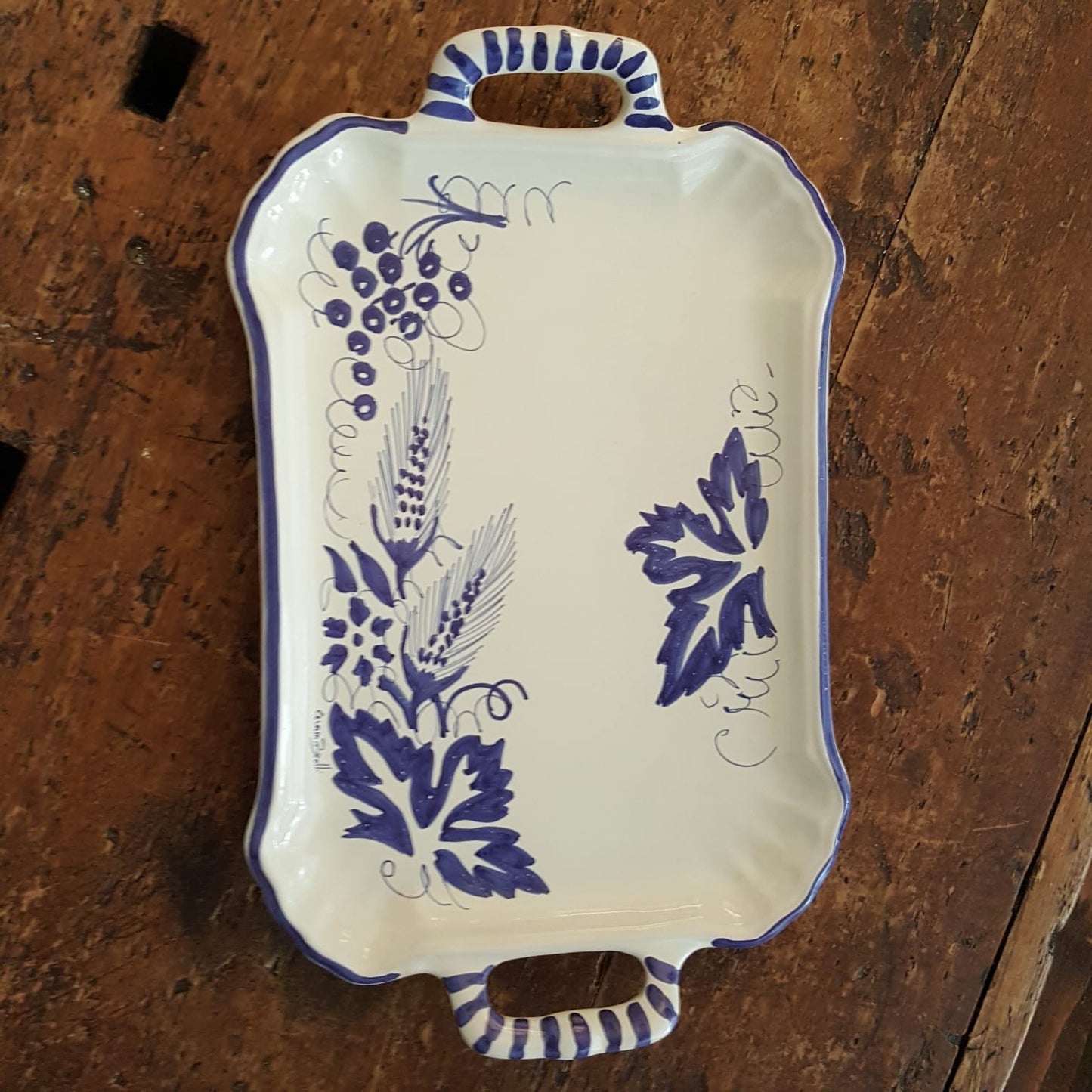 Ear and grape collection tray in ceramic