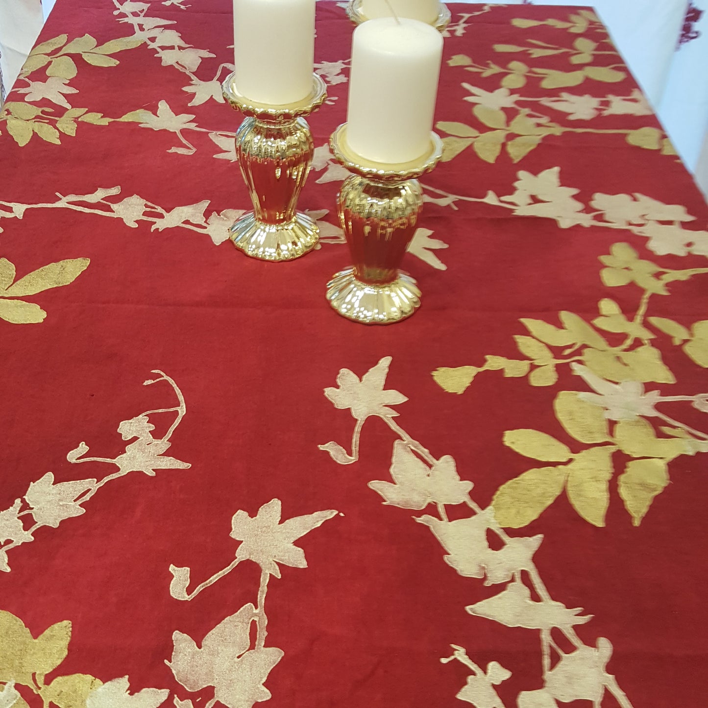Garden Collection Linen Tablecloth