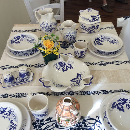 Ceramic table service with Romagna prints