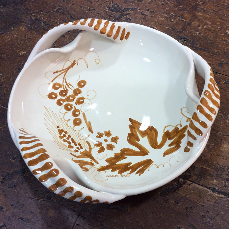 Ceramic fruit bowl with handles