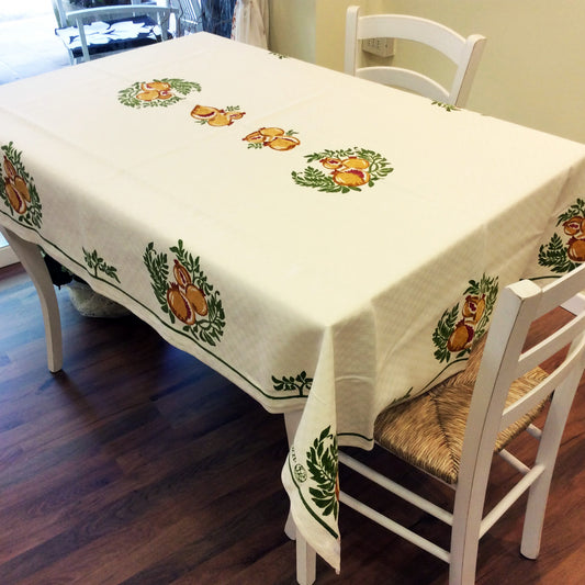 Tablecloth with Romagna prints and pomegranates