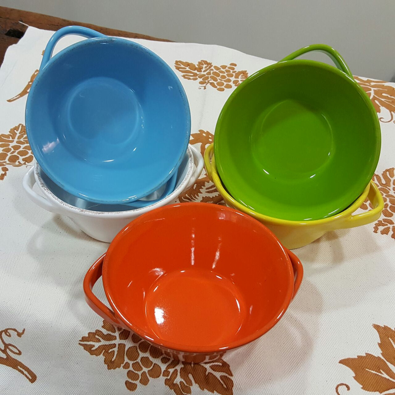 Ciotole da tavola in ceramica