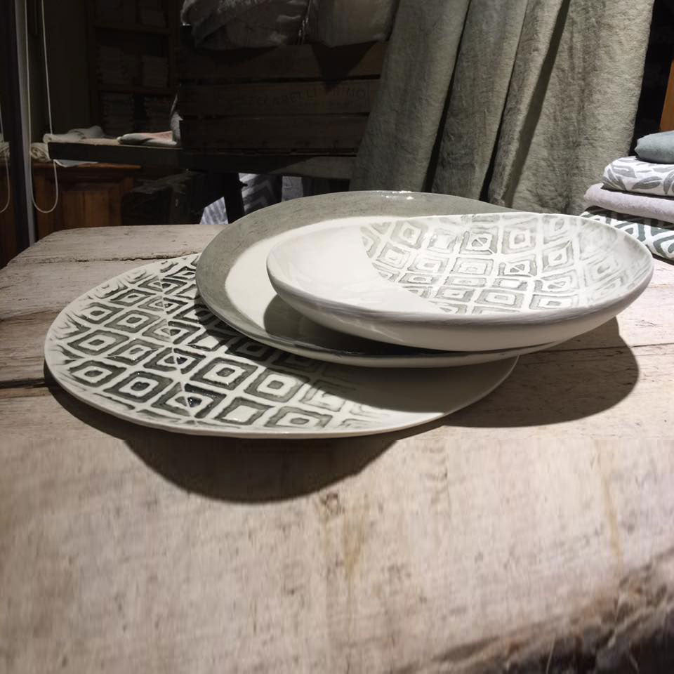 Set of porcelain plates Congo Collection